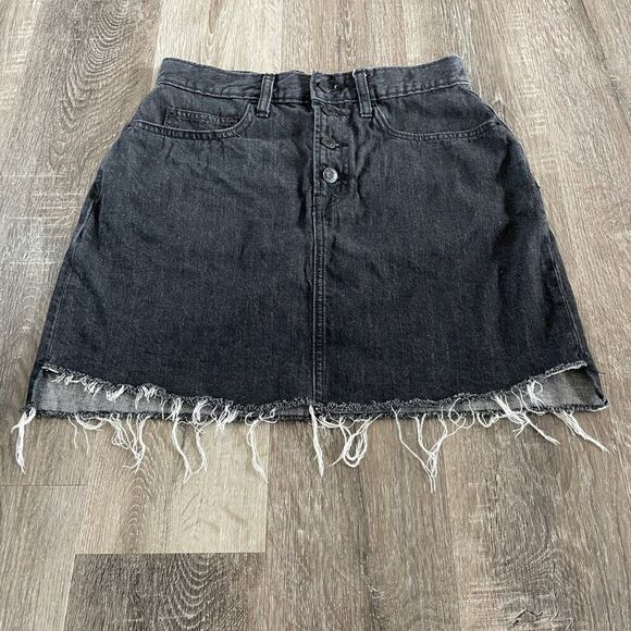 GAP Vintage Black Button Fly Denim Mini Skirt - Size: 28 - Picture 6 of 7